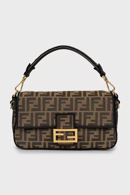 Baguette bag with signature print