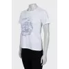 White T-shirt with brand logo