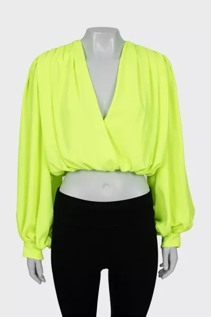 Short blouse decorated with drapery
