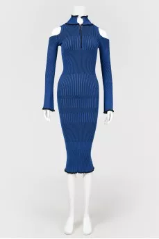 Blue knitwear dress in a rub