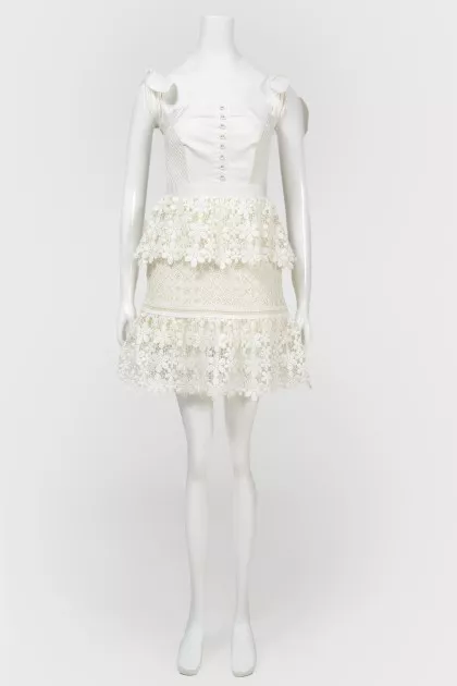 White lace dress