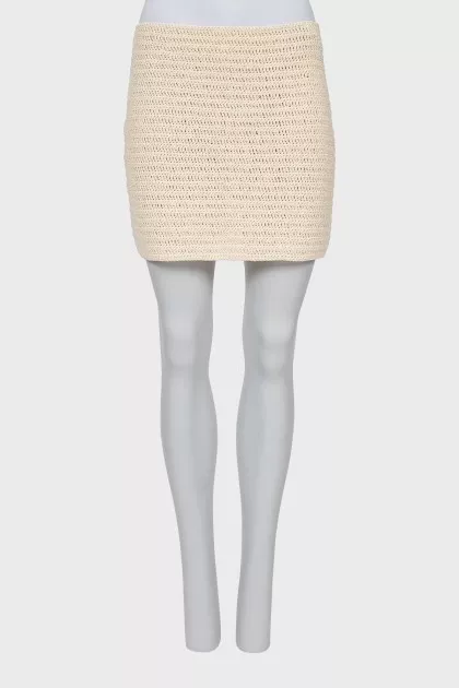 Knitted mini skirt with tag