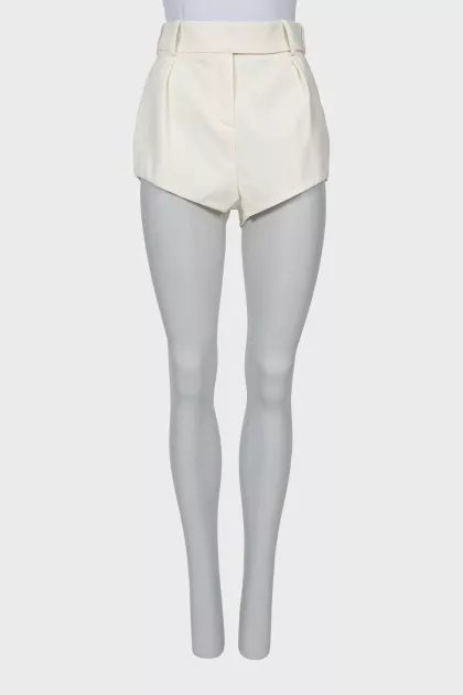 White high waist shorts with tag
