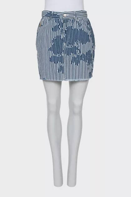 Straight skirt in striped print