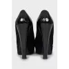 Suede shoes with leather inserts