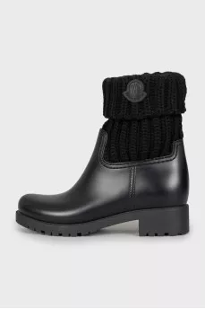 Boots with knitted shaft