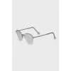 Glasses with metal frames