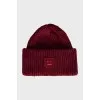 Woolen hat with patch