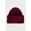 Woolen hat with patch