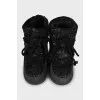 Insulated boots decorated with sequins
