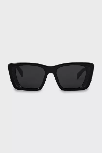 Wide frame sunglasses