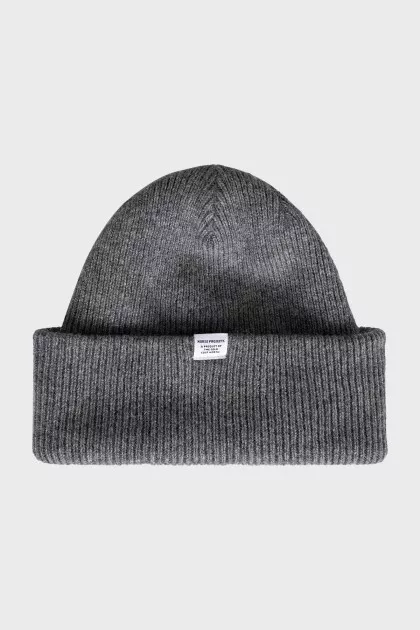 Gray wool hat with tag