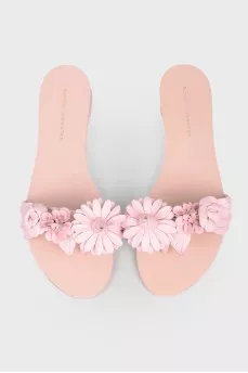 Slipans with flowers