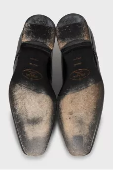Men's patent leather shoes