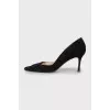 Suede shoes with decorative toes