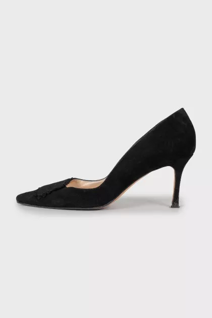 Suede shoes with decorative toes