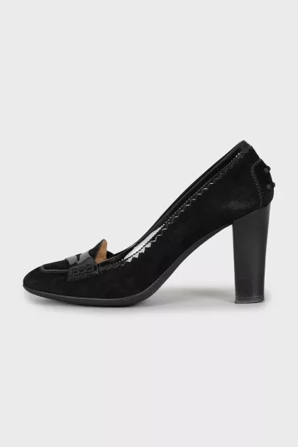 Suede shoes with leather decor