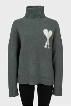 Knitted green sweater with tag