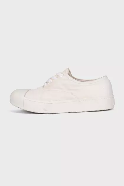 Textile sneakers with rubber toe