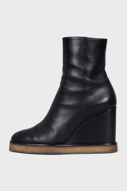 Leather ankle boots with wedge heels