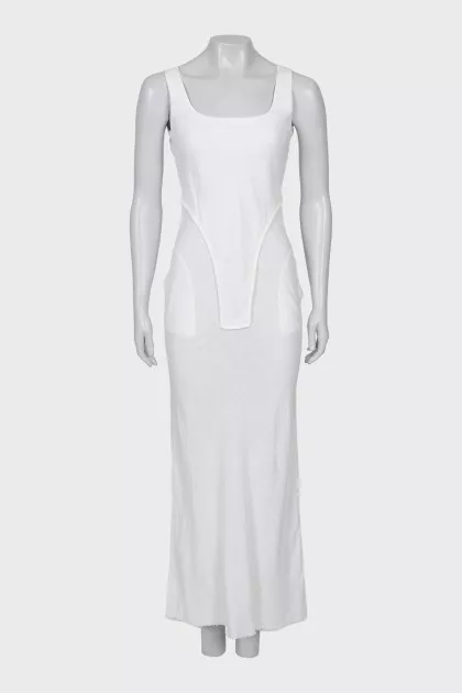 Fitted dress with raw edges