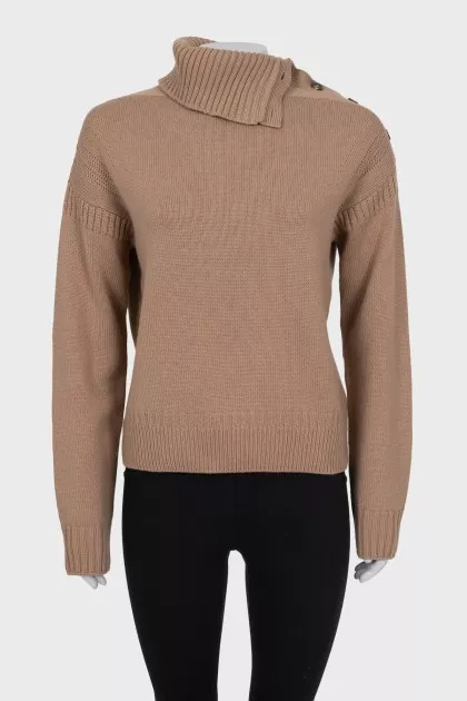 Cashmere sweater with buttons