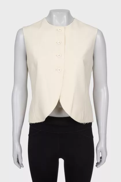 Vest with raw edge