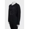 Sweatshirt with relief embroidery