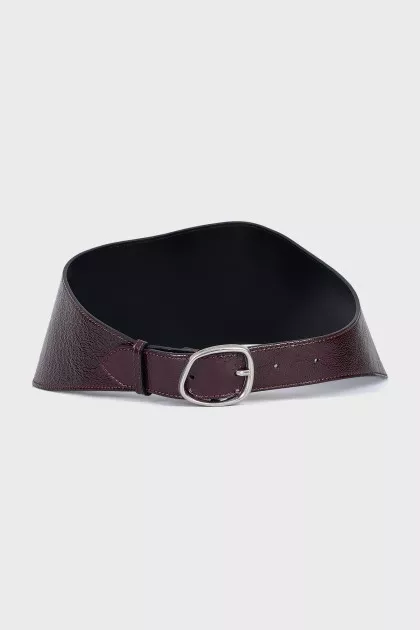 Patent leather belt with silver buckle