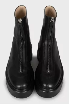 Leather boots decorated with lightning