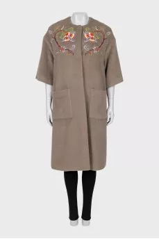 Brown coat decorated with embroidery
