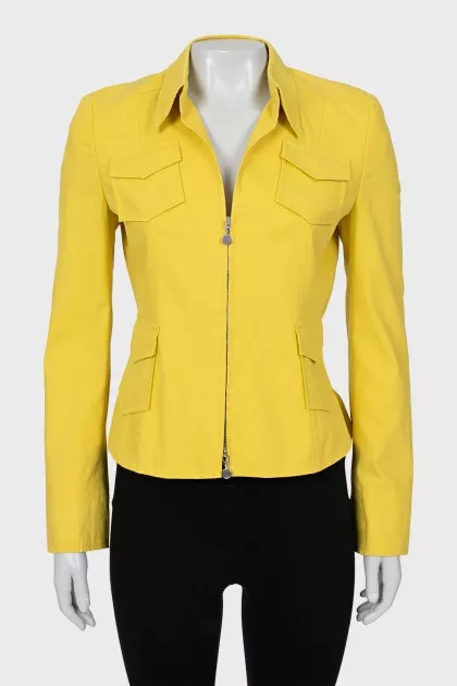 Yellow jacket with zipper