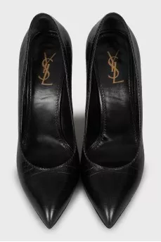 Leather shoes with wooden heels