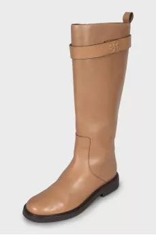 High boots made of brown leather