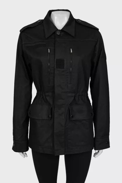 Fitted jacket with buttons
