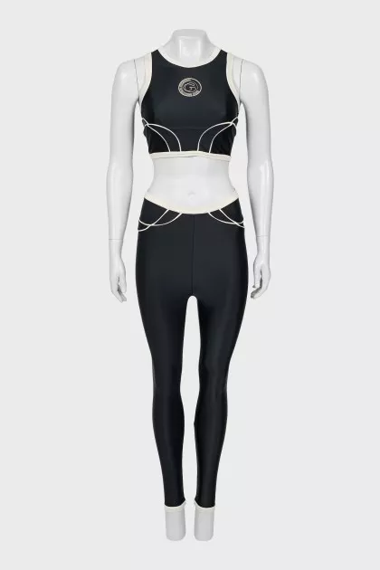 Leggings and t-shirt suit