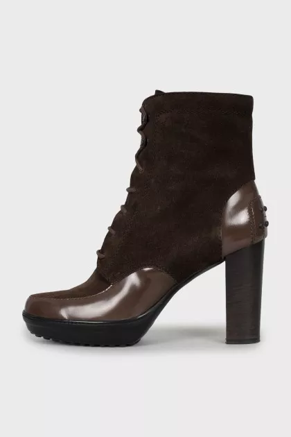 Suede ankle boots with leather inserts