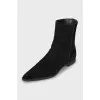 Suede boots with back closure