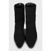 Suede boots with back closure