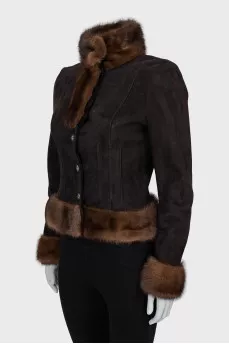 Fitted sheepskin coat with fur