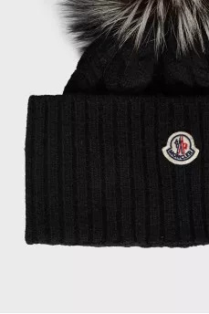Wool hat with fur pompom