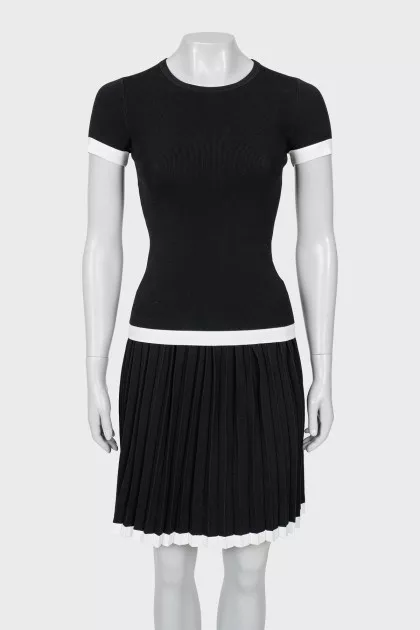 Pleated Skirt Suit