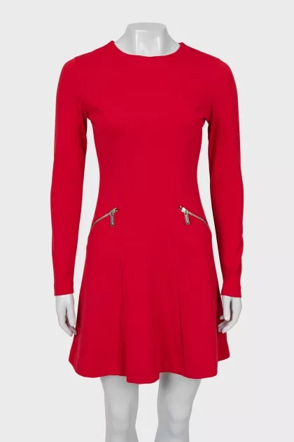 Fitted dress with zip pockets
