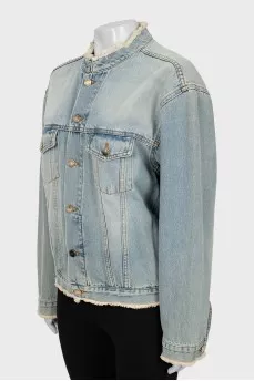 Denim jacket with raw edges