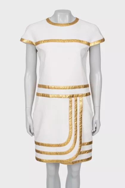 Fitted dress in white