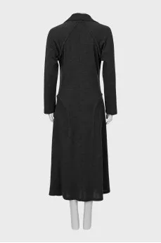 Wool dress with relief seams