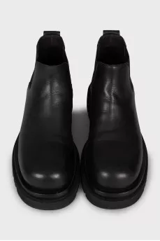 Cropped leather boots
