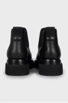 Cropped leather boots