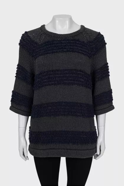 Two-tone sweater with 3/4 sleeves