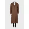Single-breasted coat in brown